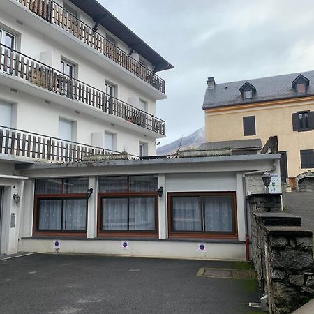 Appartement T4 140 M2 Spacieux Et Calme Pour 8 Personnes Luz-Saint-Sauveur Exterior photo